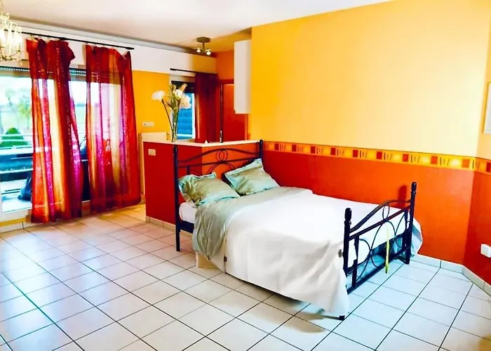 Studio - Thermes De 蒙多夫莱班